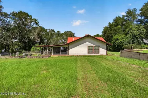 Exterior - 316 Macgill St, Interlachen, FL 32148 photo 19 of 35