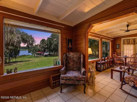 Exterior - 316 Macgill St, Interlachen, FL 32148 photo 6 of 35