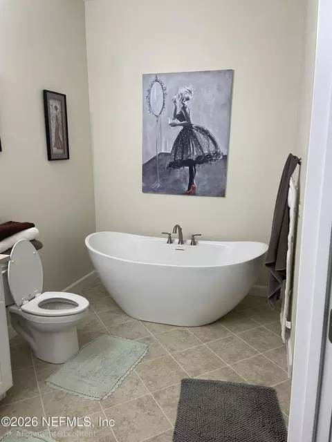 Bath - 8516 240th St, O Brien, FL 32071 photo 1 of 6