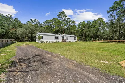 141 Cherokee Dr, Interlachen, FL 32148