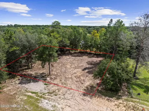 000 Cherokee Dr, Interlachen, FL 32148 photo 4