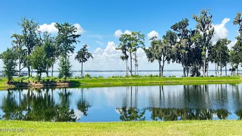 67 Oak Park Dr, Saint Johns, FL 32259