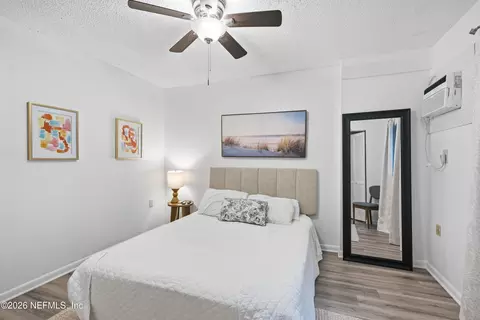 Bedroom - 943 S Ponce De Leon Blvd, Saint Augustine, FL 32084 photo 5 of 5