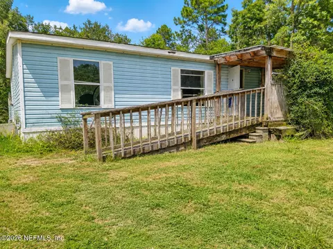 106 Lake Shore Rd, Interlachen, FL 32148 photo 2