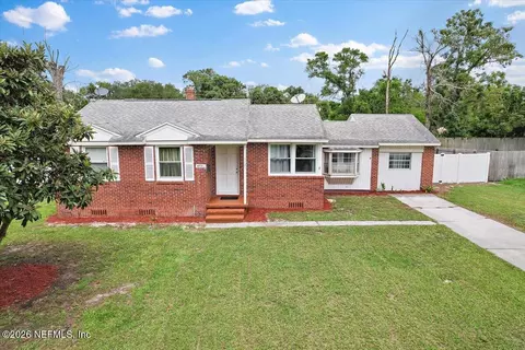 9721 Kline Rd, Jacksonville, FL 32246