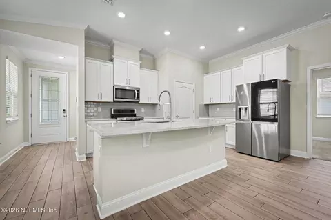 Kitchen - 452 Thistleton Way, Saint Augustine, FL 32092 photo 2 of 3