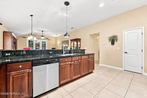 Kitchen - 363 Porta Rosa Cir, Saint Augustine, FL 32092 photo 4 of 6