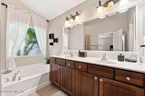 Bath - 363 Porta Rosa Cir, Saint Augustine, FL 32092 photo 1 of 3