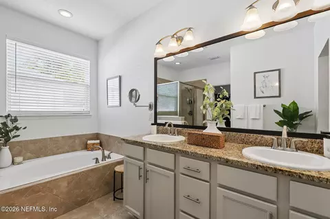 Bath - 448 Pine Eagle Dr, Fleming Island, FL 32003 photo 2 of 5