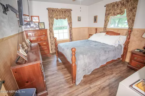Bedroom - 6723 SW 95th St, Hampton, FL 32044 photo 3 of 4