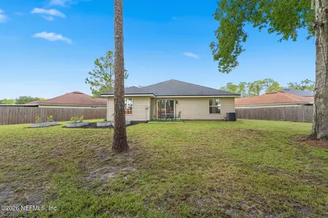 Exterior - 1699 Jayhawk Ln E, Jacksonville, FL 32221 photo 4 of 5