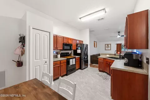 Kitchen - 1699 Jayhawk Ln E, Jacksonville, FL 32221 photo 1 of 2