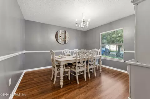 Dining - 1699 Jayhawk Ln E, Jacksonville, FL 32221 photo 2 of 4