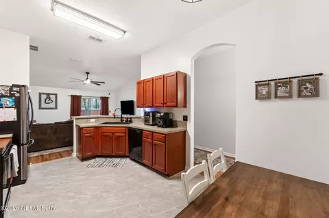 Kitchen - 1699 Jayhawk Ln E, Jacksonville, FL 32221 photo 2 of 2