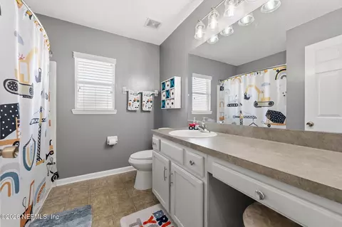 Bath - 1699 Jayhawk Ln E, Jacksonville, FL 32221 photo 2 of 2