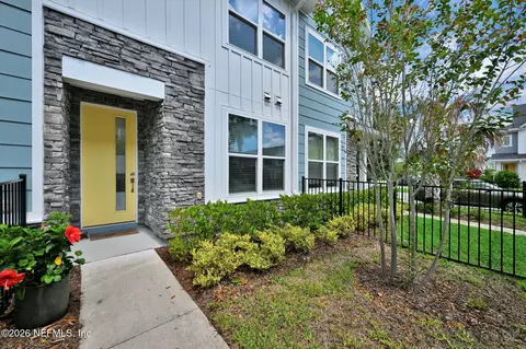 Exterior - 11114 Binary Ct, Jacksonville, FL 32256 photo 2 of 4