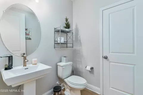 Bath - 231 Silkgrass Pl, Saint Johns, FL 32259 photo 1 of 3