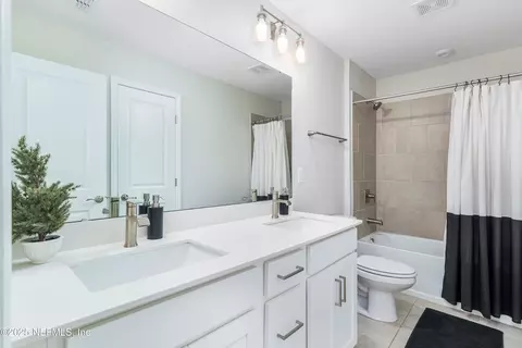 Bath - 231 Silkgrass Pl, Saint Johns, FL 32259 photo 3 of 3
