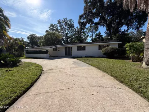 4040 Sierra Madre Dr S, Jacksonville, FL 32217