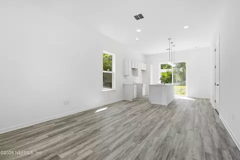 Living - 863 W 6th St, Saint Augustine, FL 32084 photo 1 of 5