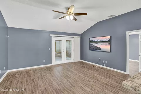 Living - 1127 Ardmore St, Saint Augustine, FL 32092 photo 2 of 2