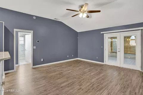 Living - 1127 Ardmore St, Saint Augustine, FL 32092 photo 1 of 2