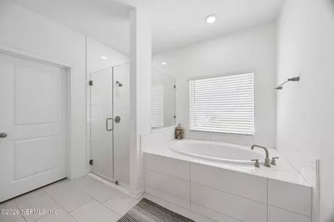 Bath - 96 Whirlwind Pl, Saint Augustine, FL 32095 photo 1 of 2