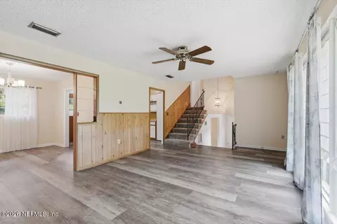 Living - 2 Park Terrace Dr, Saint Augustine, FL 32080 photo 3 of 4