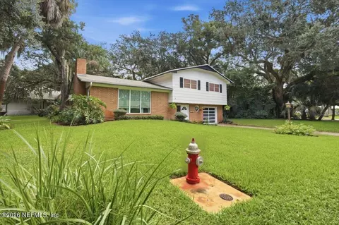 Exterior - 2 Park Terrace Dr, Saint Augustine, FL 32080 photo 1 of 7