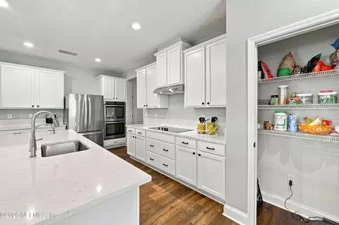 Kitchen - 645 Trellis Bay Dr, Saint Augustine, FL 32092 photo 5 of 6