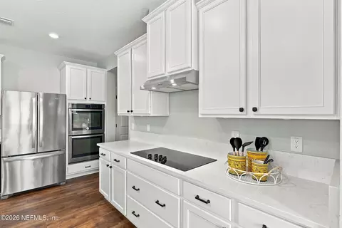 Kitchen - 645 Trellis Bay Dr, Saint Augustine, FL 32092 photo 3 of 6