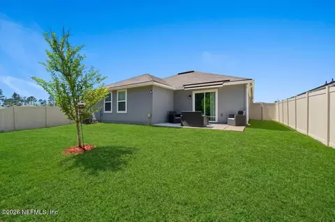 Exterior - 75639 Bridgewater Dr, Yulee, FL 32097 photo 1 of 10