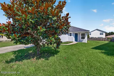 Exterior - 96007 Tidal Bay Ct, Yulee, FL 32097 photo 2 of 8