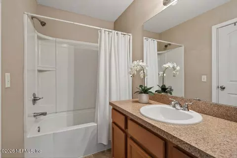Bath - 96007 Tidal Bay Ct, Yulee, FL 32097 photo 8 of 10