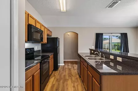 Kitchen - 96007 Tidal Bay Ct, Yulee, FL 32097 photo 2 of 5