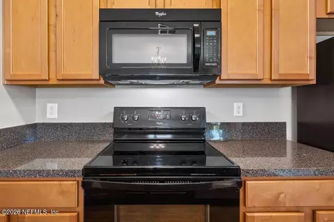 Kitchen - 96007 Tidal Bay Ct, Yulee, FL 32097 photo 3 of 5