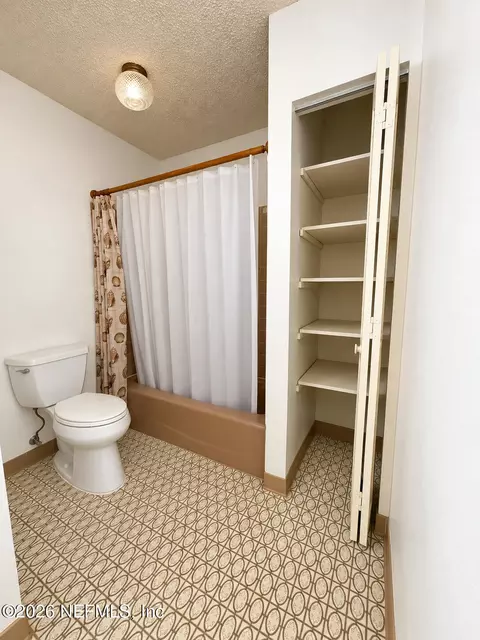 Bath - 118 Bobwhite Rd, Saint Augustine, FL 32086 photo 3 of 4