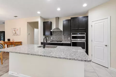 Kitchen - 41 Cottage Green Pl, Saint Augustine, FL 32092 photo 3 of 3