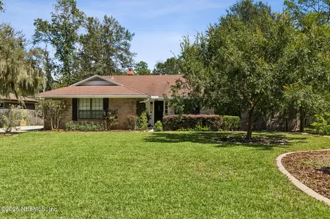 12977 Silver Oak Dr, Jacksonville, FL 32223