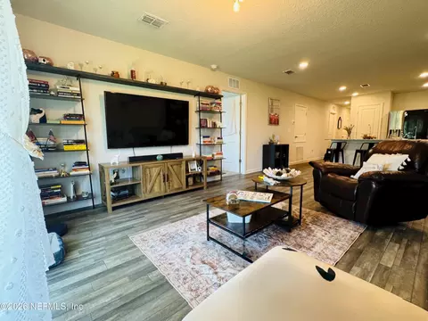 Living - 45287 Red Brick Dr, Callahan, FL 32011 photo 2 of 3