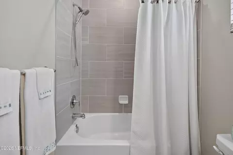 Bath - 75511 Pondside Ln, Yulee, FL 32097 photo 5 of 6