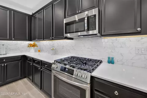 Kitchen - 75511 Pondside Ln, Yulee, FL 32097 photo 3 of 3