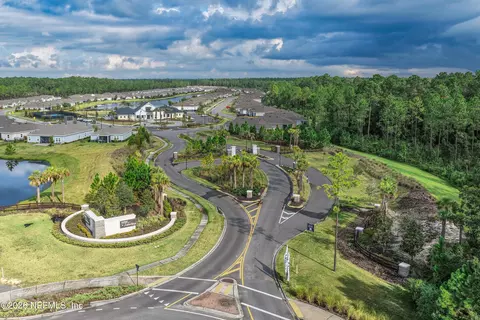 View/Area - 75511 Pondside Ln, Yulee, FL 32097 photo 5 of 11