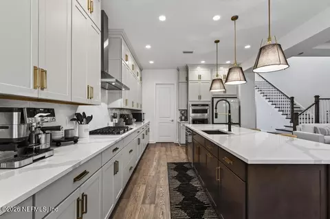 Kitchen - 383 Sapling Ter, Saint Johns, FL 32259 photo 6 of 10