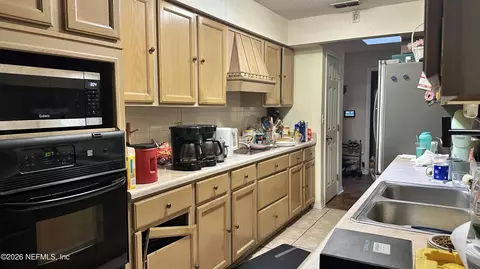 Kitchen - 97 Teak Rd, Ocala, FL 34472 photo 1 of 2