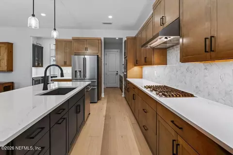 Kitchen - 329 Sapling Ter, Saint Johns, FL 32259 photo 4 of 8