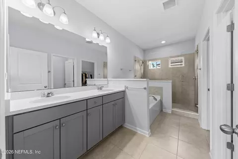 Bath - 47 Starnberg Ct, Saint Augustine, FL 32095 photo 1 of 4