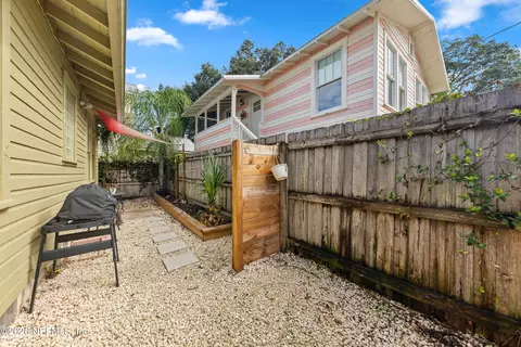 Exterior - 61 Abbott St, Saint Augustine, FL 32084 photo 1 of 4