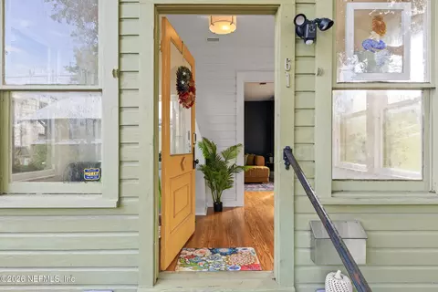 Entry Way - 61 Abbott St, Saint Augustine, FL 32084 photo 1 of 1