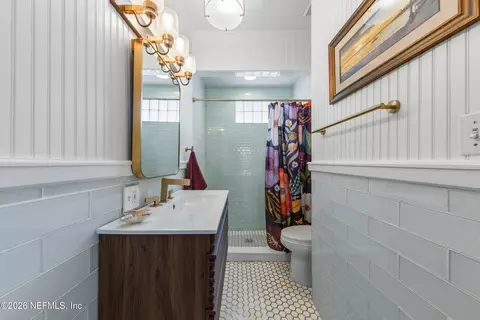 Bath - 61 Abbott St, Saint Augustine, FL 32084 photo 1 of 1